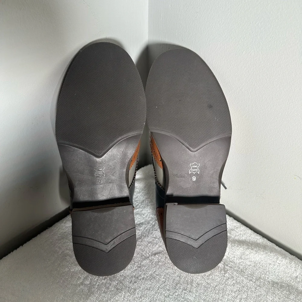 Women's Classic Leather Oxford Shoes Gray Brown Tan Size 9 - Picture 6 of 6